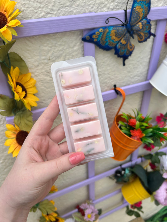 🖤 Plumped Cushions Wax Bar
