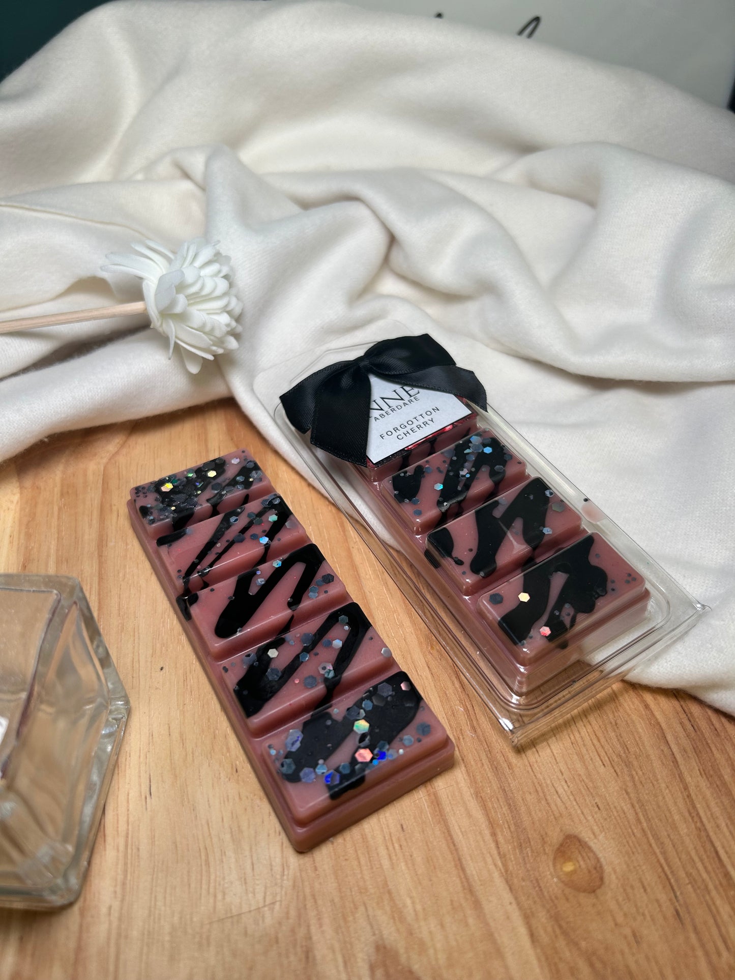 FORGOTTEN CHERRY | Wax Melt Snap Bar